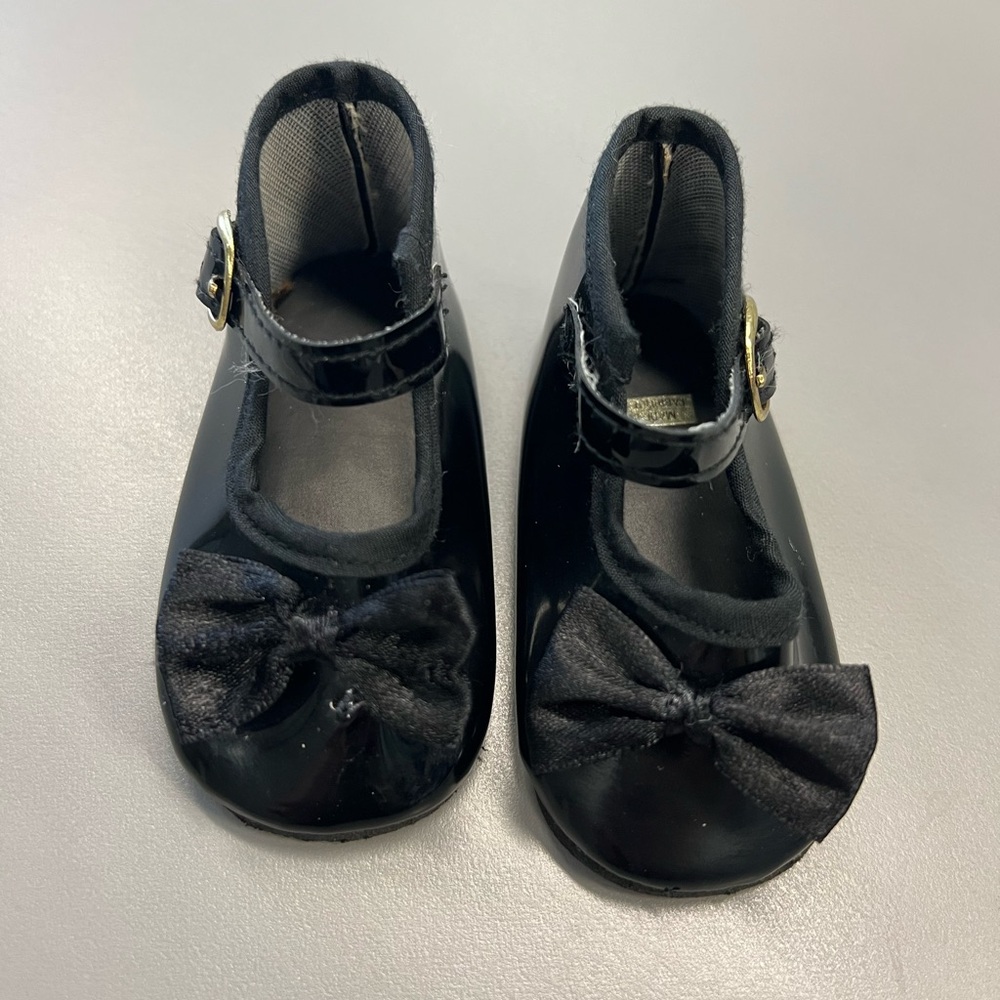 Black Bow Mary Jane shoes for newborn girl